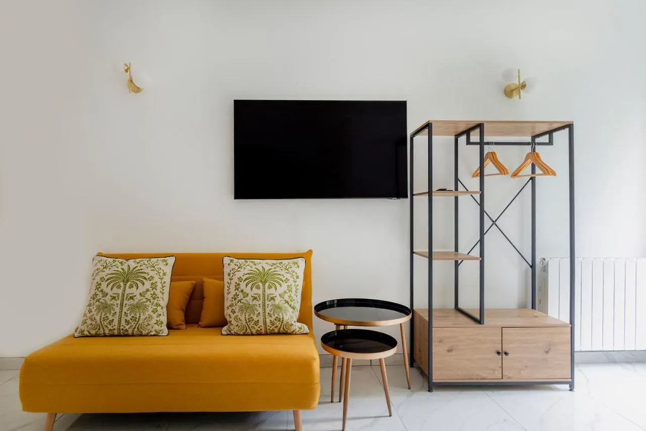 Modern Next Arc De Triomphe Apartment *